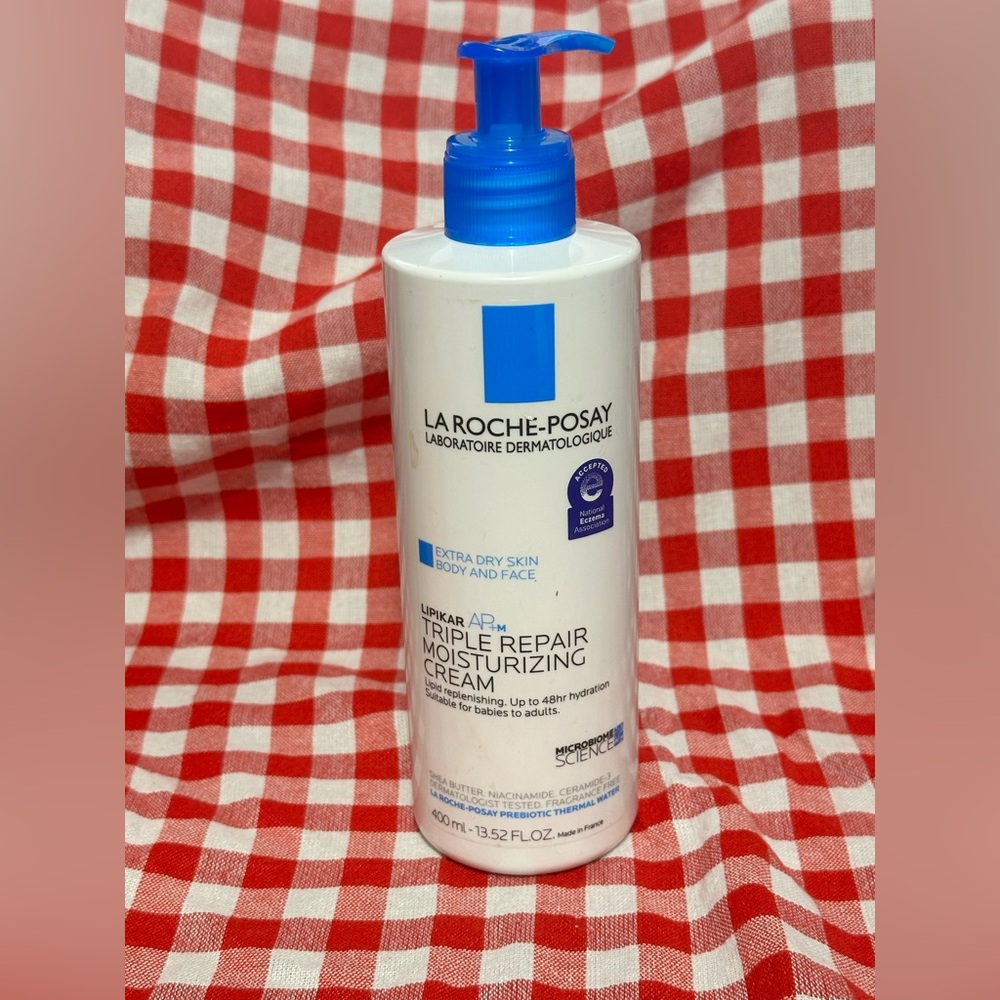 La Roche-Posay White and Blue Moisturizing Cream